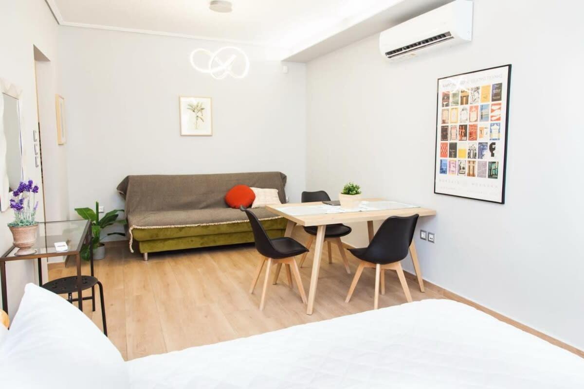 Contemporary And Chic Apartment In Central Athens Luaran gambar