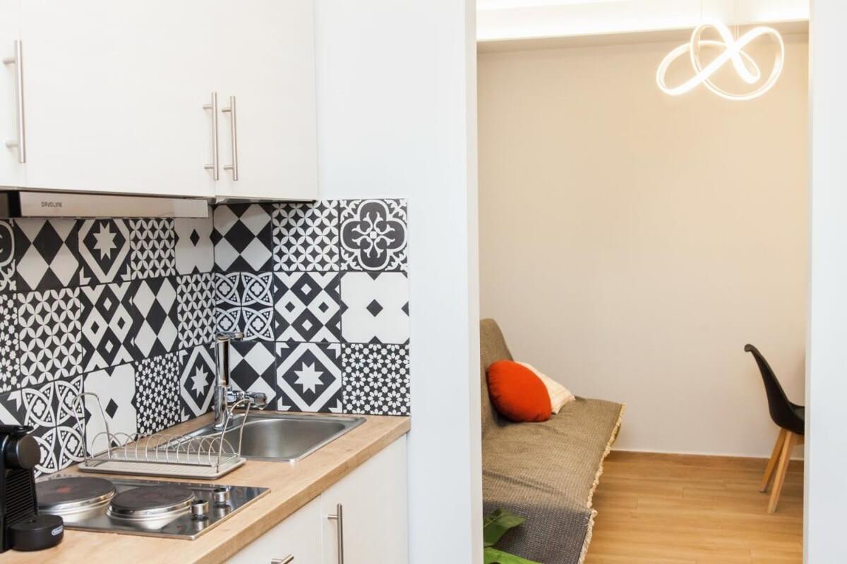 Contemporary And Chic Apartment In Central Athens Luaran gambar