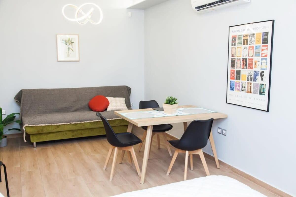 Contemporary And Chic Apartment In Central Athens Luaran gambar